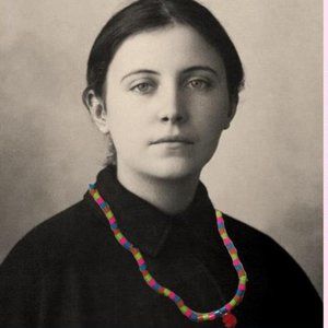 Red Rose Summer Necklace